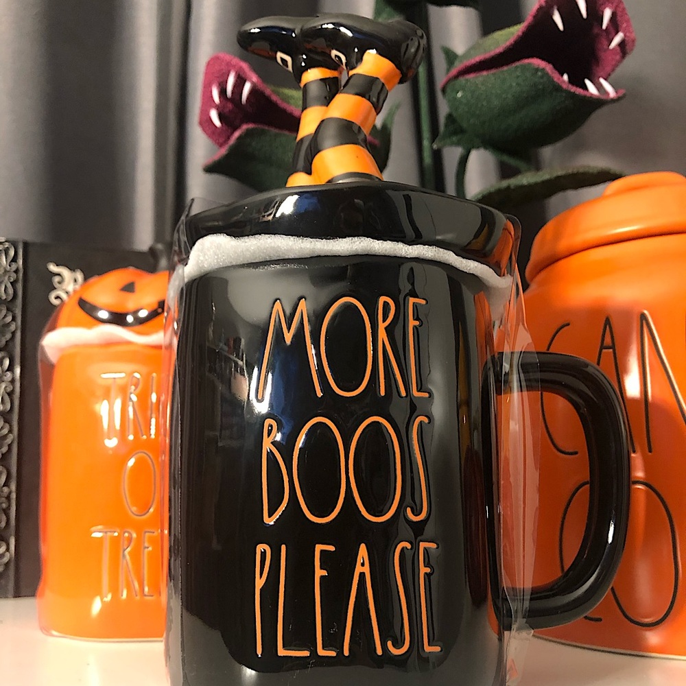 RAE DUNN 👻 MORE BOOS PLEASE MUG WITH TOPPER/LID - WITCH LEGS 🎃